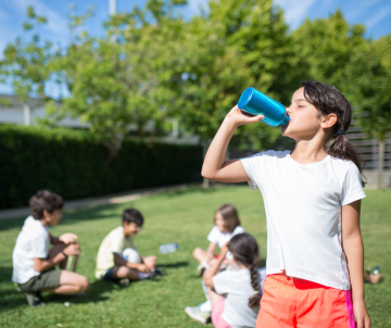 Dětské nádobí pro veselé stolování: Jak vybrat to nejlepší?
