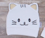 Čepice pro miminka bílá Cat