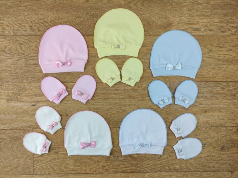 Set cappello e guanti per bebè