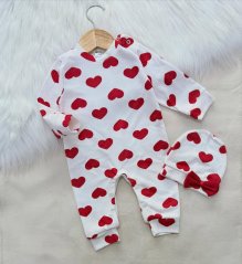 2dílná dětská souprava – overal + čepička se srdíčky
