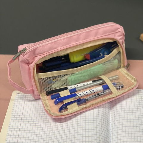 Astuccio scolastico rosa a due scomparti