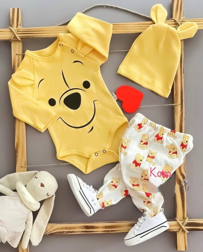 3-dílná dětská souprava body, tepláky, čepice Medvídek Pú