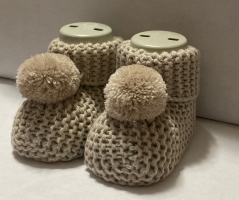 Botosei cu pompom bej Baby